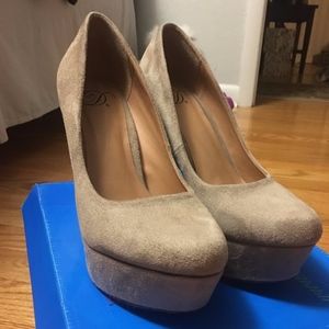 Taupe Pumps